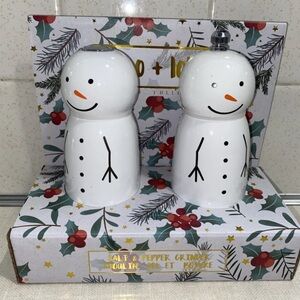 Snowman Salt and Pepper Grinders